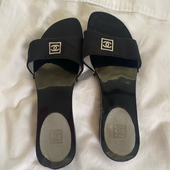 Classic Chanel black “dr Scholls” like sandals - Picture 9 of 11